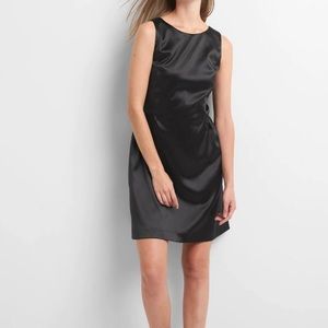 NWT Women’s Gap Black Satin Fit & Flare Dress Size 6.